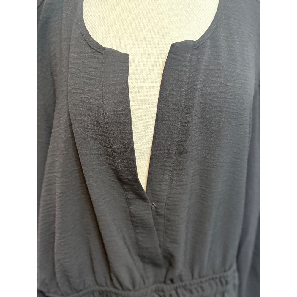 Torrid Black Long Sleeve Split Neck Peplum Tunic Top Size 3 3X - Picture 2 of 5